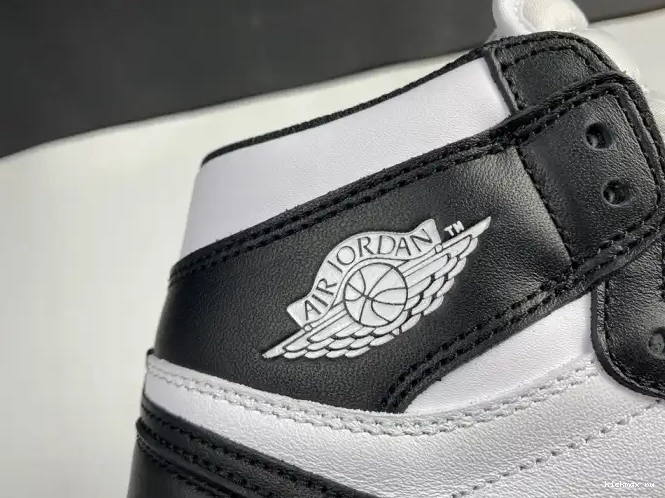 Rep MAX Air (2014) Jordan 555088-010 White Black Retro 1 0527
